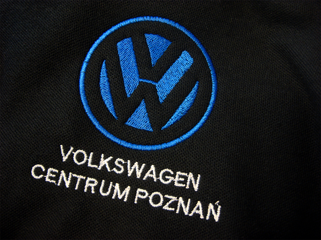 Haft komputerowy na koszulkach polo dla Volkswagen Centrum Poznań