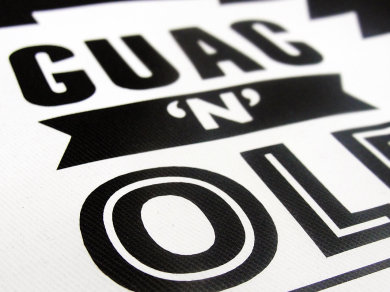 Folia Flex na koszulkach polo dla Guac'n'ole