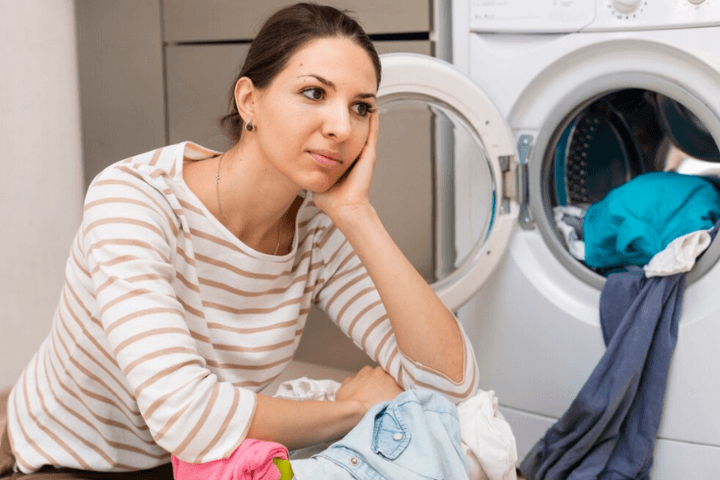 Czy odzież z nadrukiem może zafarbować pranie?