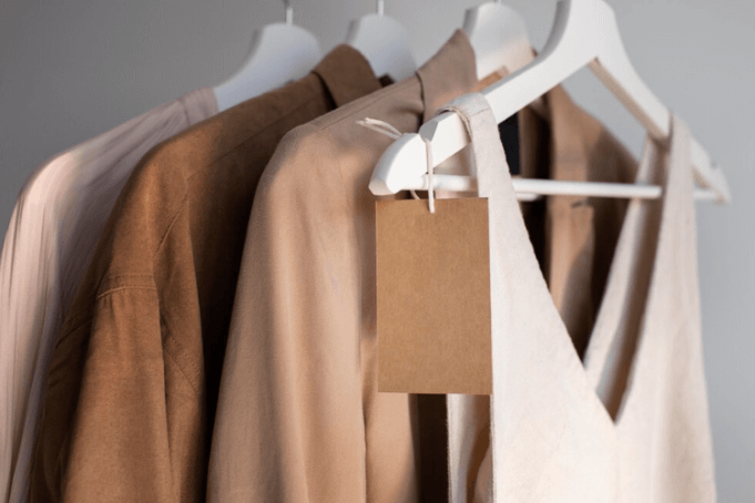 Dlaczego warto kupować ubrania od polskich producentów odzieży?